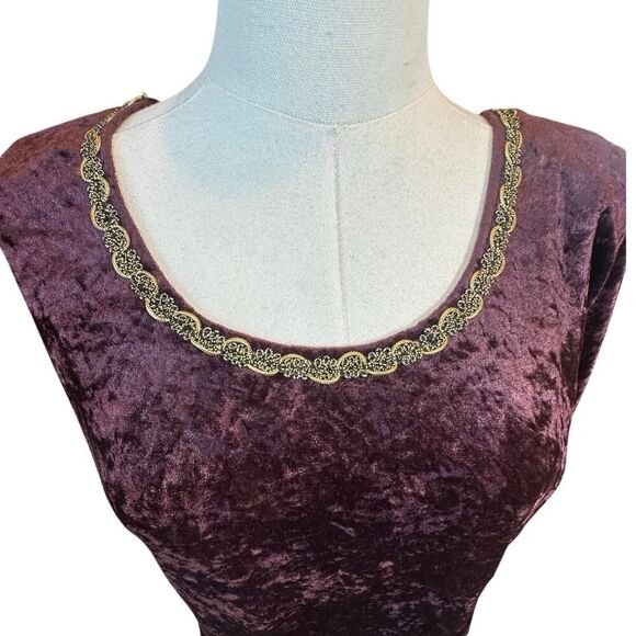 VTG All That Jazz Victorian Burgundy Crushed Velvet & Gold Maxi Dress Large - Picture 2 of 16
